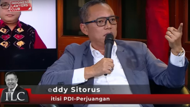 Politikus PDIP Deddy Sitorus debat dengan Denny Indrayana dalam acara ILC