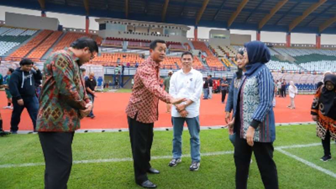 Serah terima pengelolaan sementara Stadion Gelora Bandung Lautan Api (GBLA)