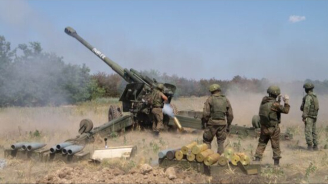 VIVA Militer: Serangan artileri militer Rusia di Ukraina