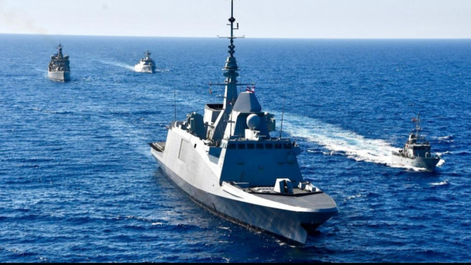 VIVA Militer: KRI Frans Kaisiepo-368 dan kapal perang Yunani di Laut Mediterania