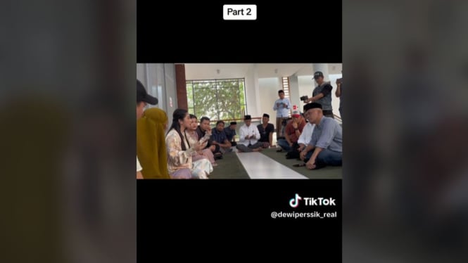 Mediasi Dewi Perssik dengan Ketua RT