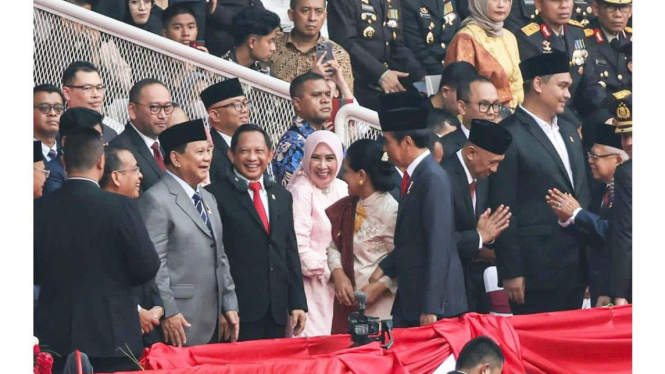 Menhan RI Prabowo Subianto dan Presiden Jokowi di acara HUT ke 77 Bhayangkara