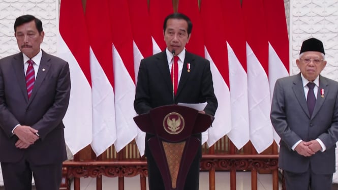 Presiden Jokowi di Halim Perdana Kusuma jelang keberangkatan ke Luar Negeri
