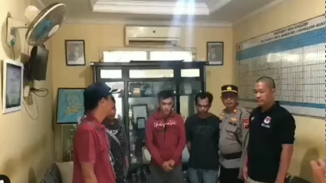 Pemilik Jembatan di Pantai Carita Banten Minta Maaf di Kantor Polisi