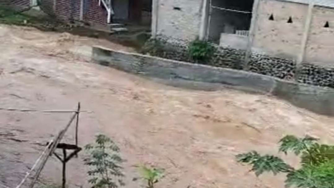 Banjir Bandang Terjang OKU Selatan, Sumatera Selatan