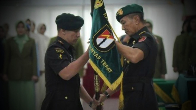 VIVA Militer: Serah terima jabatan Komandan Yonif Raider 700