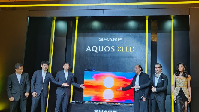 Launching Sharp TV AQUOS XLED. 