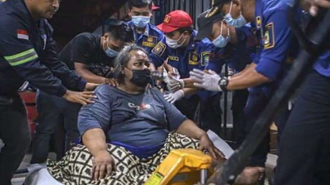 Cipto, pria obesitas 200 kg di Tangerang dievakuasi ke RSUD Tangerang