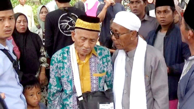 Kakek Harun, jemaah Haji tertua berusia 119 tahun tiba pagi ini di kampung halaman.