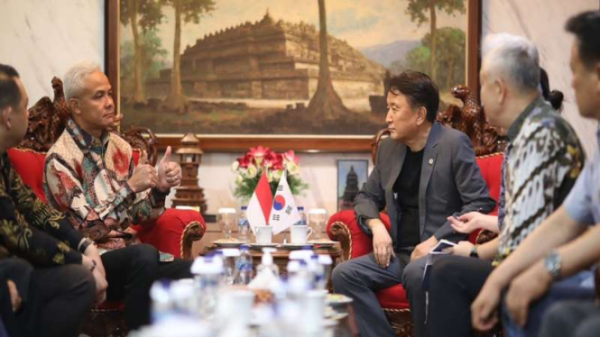 Ganjar Pranowo menerima kunjungan Gubernur Provinsi Chung Cheong Buk-Do