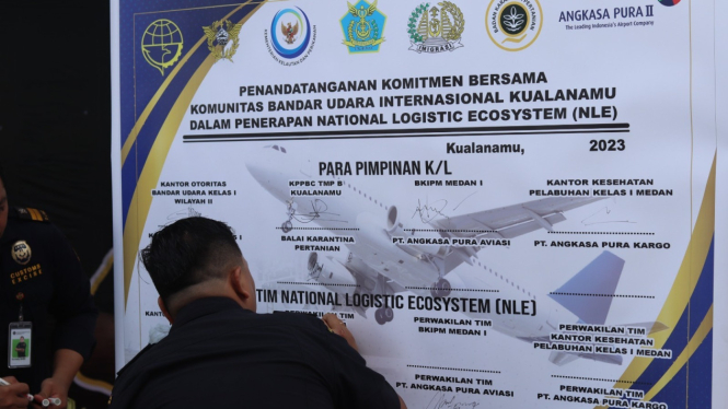 Bea Cukai dan Komunitas Bandara Internasional Kualanamu tandatangani kerjasama