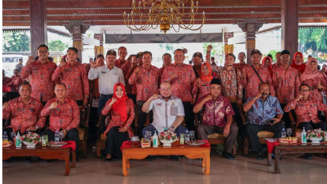 Ketua DPD RI Siap Kawal 7 Aspirasi Asosiasi Kepala Desa se Mojokerto