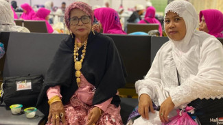 Heboh Jemaah Haji Asal Makassar Dandan Ala Princess di Bandara Jeddah