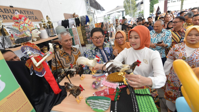 Ajang Karya Kreatif Jawa Barat-Pekan Kerajinan Jawa Barat (KKJ-PKJB)