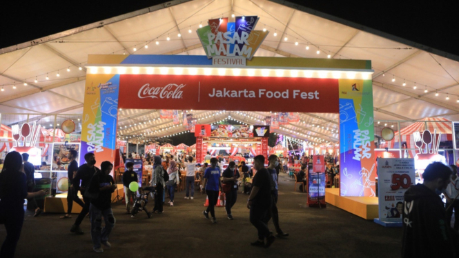 Spot kuliner di Jakarta Fair.