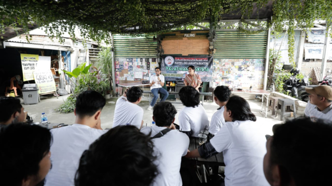 Pelatihan barista dan penyajian kopi di Jakarta Timur