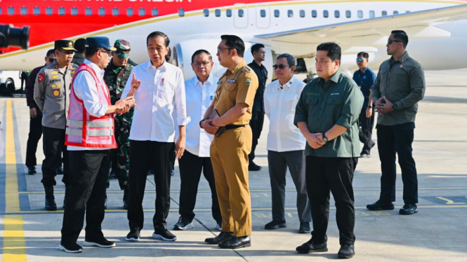 Presiden Jokowi tiba di Bandara Internasional Kertajati, Majalengka, Jawa Barat