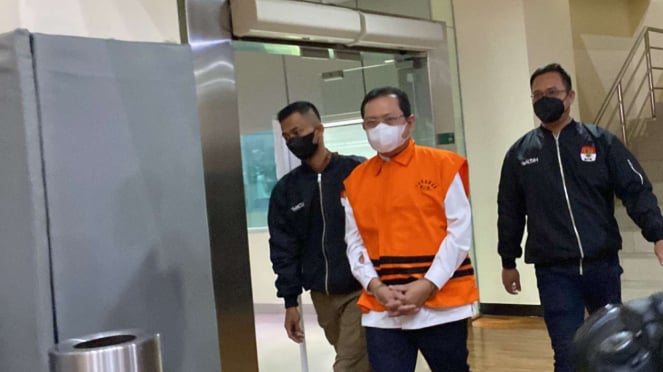 Sekretaris MA Hasbi Hasan Ditahan KPK