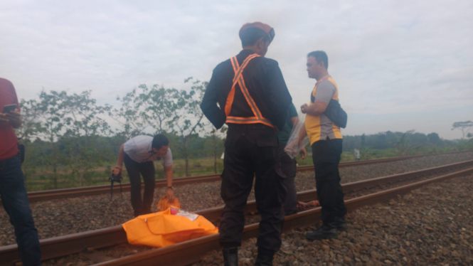 Pengendara motor di Jombang tertabrak kereta api
