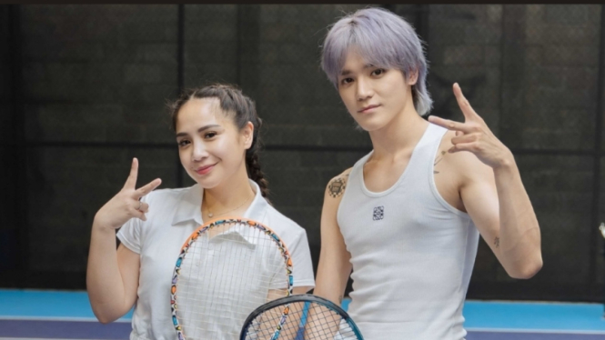 Nagita Slavina main tenis bareng Taeyong NCT