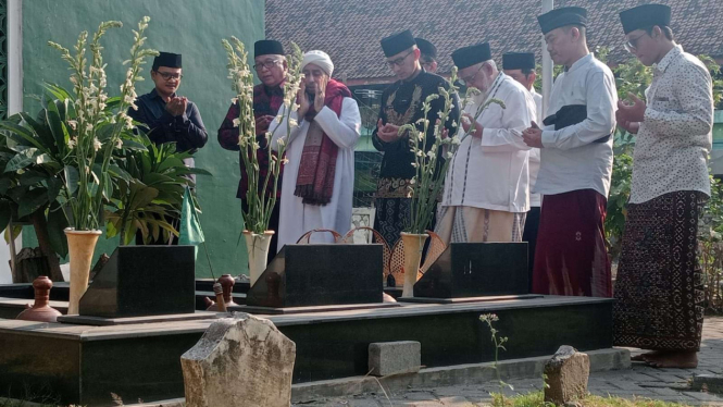 Sandiaga Uno di Ponpes Mambaul Ma'arif Denanyar Jombang, Jawa Timur