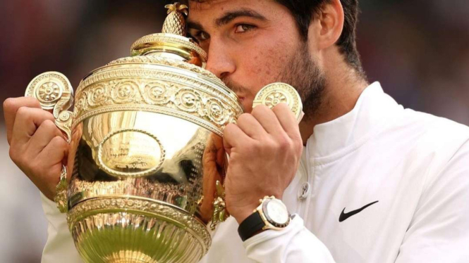 Carlos Alcaraz juara Wimbledon 2023