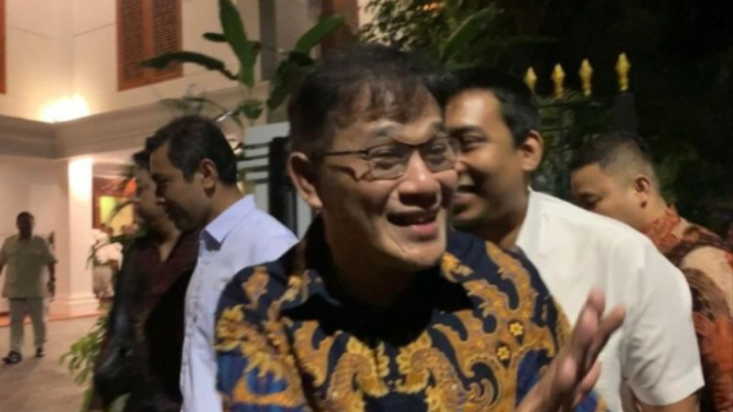 Politikus PDIP Budiman Sudjatmiko menemui Ketum Gerindra Prabowo Subianto.
