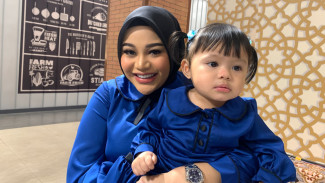Ameena Punya Sandal Rp5 Ribu Beli di Warung, Aurel Hermansyah: Gak Seperti Netizen Pikir