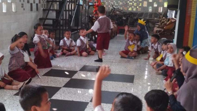 Kinder Globe Indonesia (KGI) Bogor di Villa Mutiara Bogor (VMB) saat mengadakan Masa Pengenalan Lingkungan Sekolah (MPLS), dengan tema yang berkaitan dengan “Moderasi Beragama”, Senin, 24 Juli 2023.
