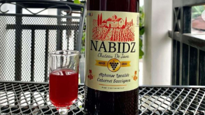 Viral red wine disebut berlabel halal