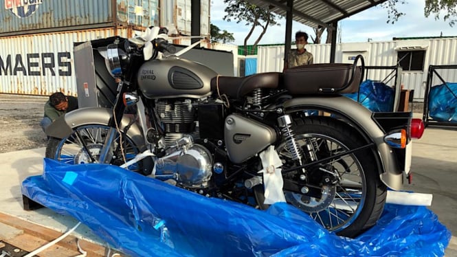 VIVA Otomotif: Lelang motor Royal Enfield Classic