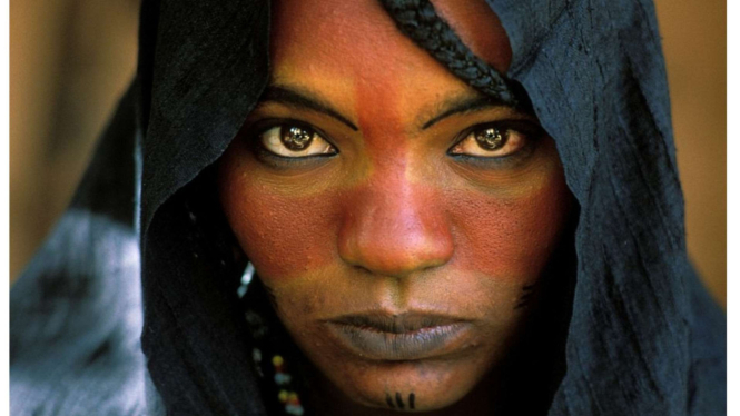 Wanita suku Tuareg
