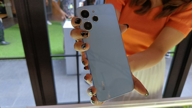 Redmi 12.
