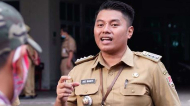 Ex jefe subdistrito de Gajahmungkur Ade Bhakti