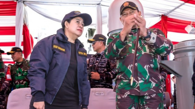 Ketua DPR RI Dr. (H.C.) Puan Maharani menyaksikan Latihan Gabungan (Latgab) TNI 
