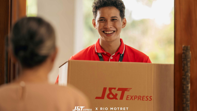 J&T Express berkolaborasi dengan Rio Motret