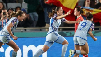 Gol Jarak Jauh Pemain Timnas Wanita Spanyol, Ujungnya Memalukan