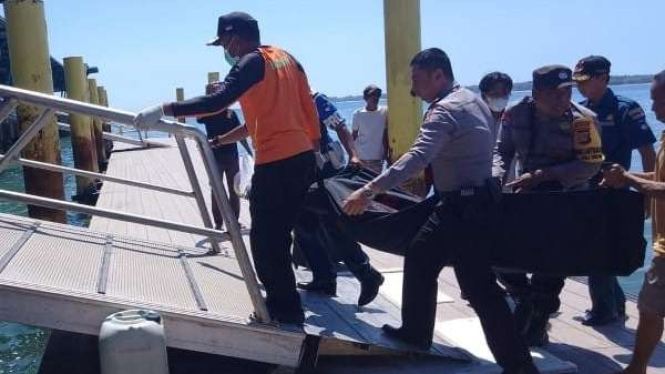 Evakuasi Jenazah Turis Perancis yang Meninggal saat Menyelam di Gili Trawangan