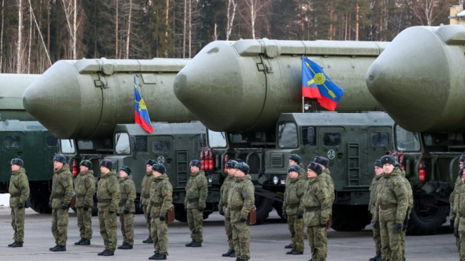 VIVA Militer: Pasukan roket Rusia dengan Rudal Balistik Antarbenua RS-24 Yars