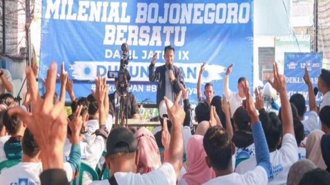 Ratusan pemuda di Bojonegoro deklarasi dukung PAN.