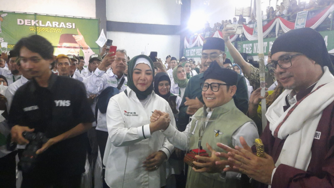 Muhaimin Iskandar dengan kader PKB, simpatisan, dan relawan di Kabupaten Bogor, Jawa Barat