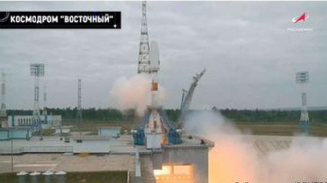 Peluncuran roket Rusia