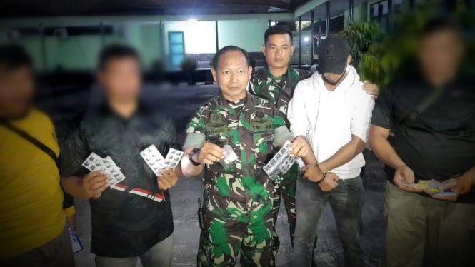 Disergap Intel TNI, Ternyata Abang Kopi Cikijing Jual Pil Anjing Gila ...