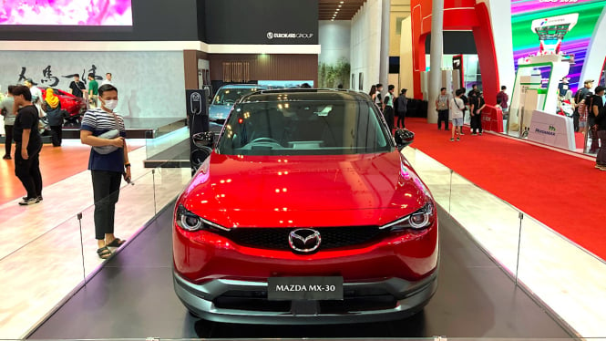 VIVA Otomotif: Mazda MX-30 di pameran GIIAS 2023