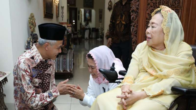 Bacapres PDIP Ganjar Pranowo menyambangi kediaman istri Gus Dur