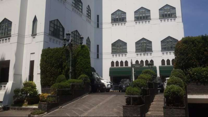 Gedung Wismilak yang digeledah penyidik Polda Jatim di Surabaya.