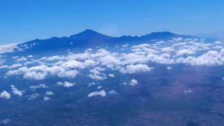 Sempat Ditutup Akibat Kebakaran, Dua Jalur Pendakian Gunung Rinjani Kini Dibuka
