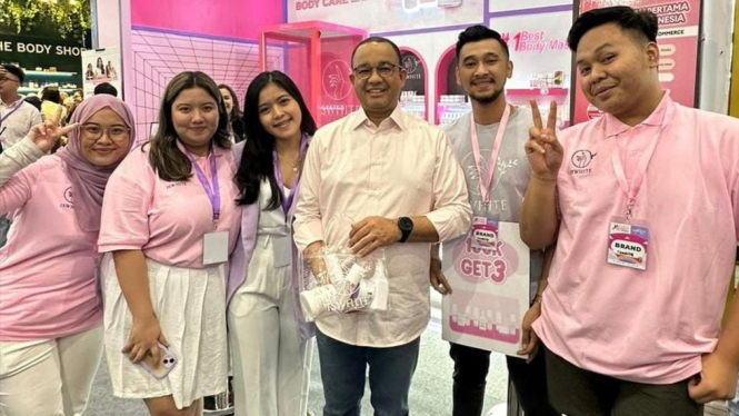 Anies Baswedan saat Datangi Jakarta X Beauty