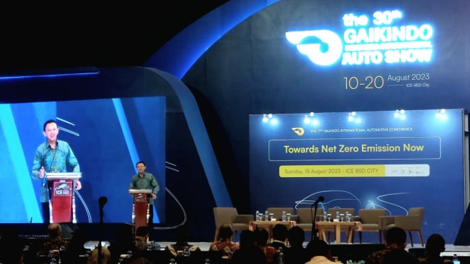 Basuki Tjahja Purnama di acara diskusi Towards Net Zero Emission Now