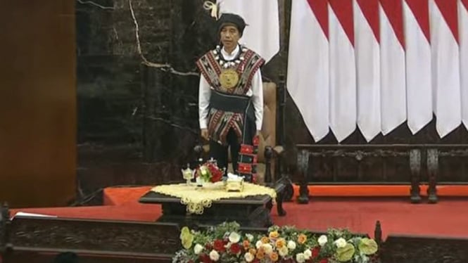Hadiri Sidang di MPR/DPR, Jokowi Pakai Baju Adat dari Tanimbar Maluku